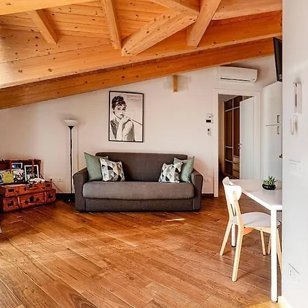 Apartment Tiffany House - In The Heart Of Albenga!