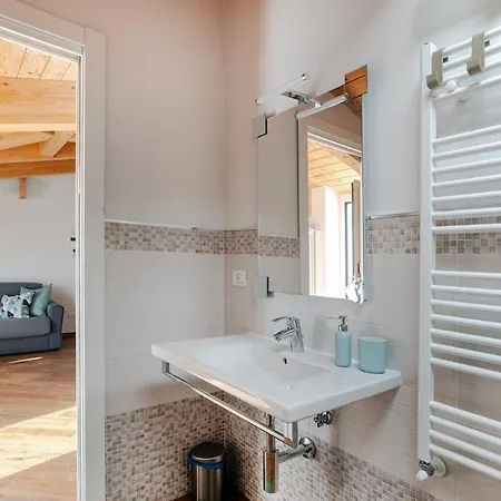 Apartment Tiffany House - In The Heart Of Albenga! *